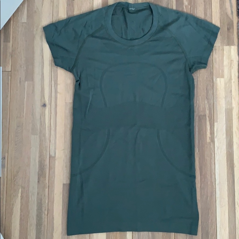 Swiftly Tech short sleeve